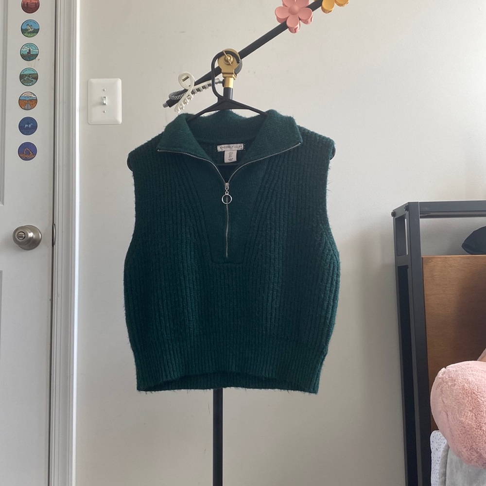 Sleeveless Sweater